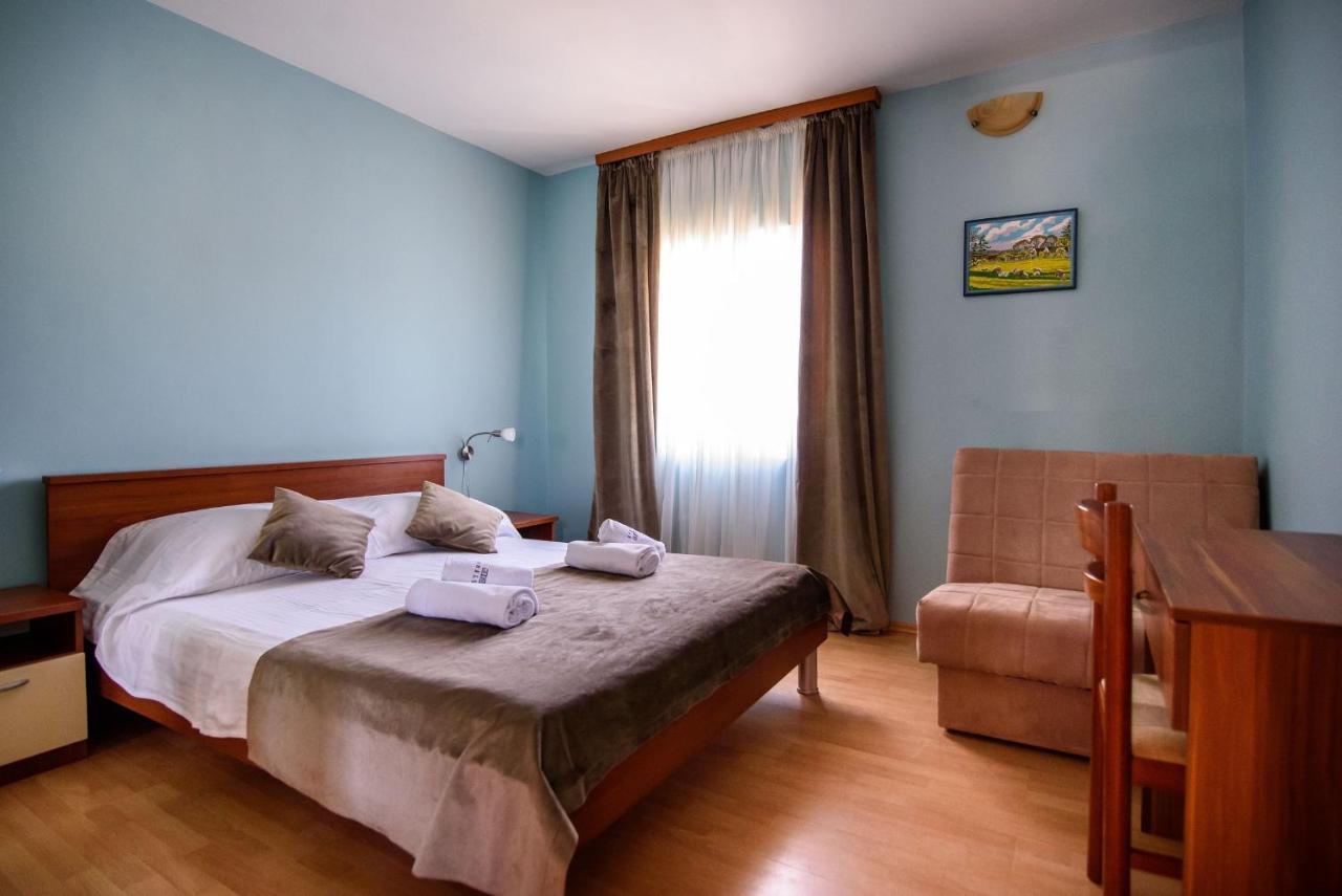 Stermasi Apartments Saplunara Exterior photo