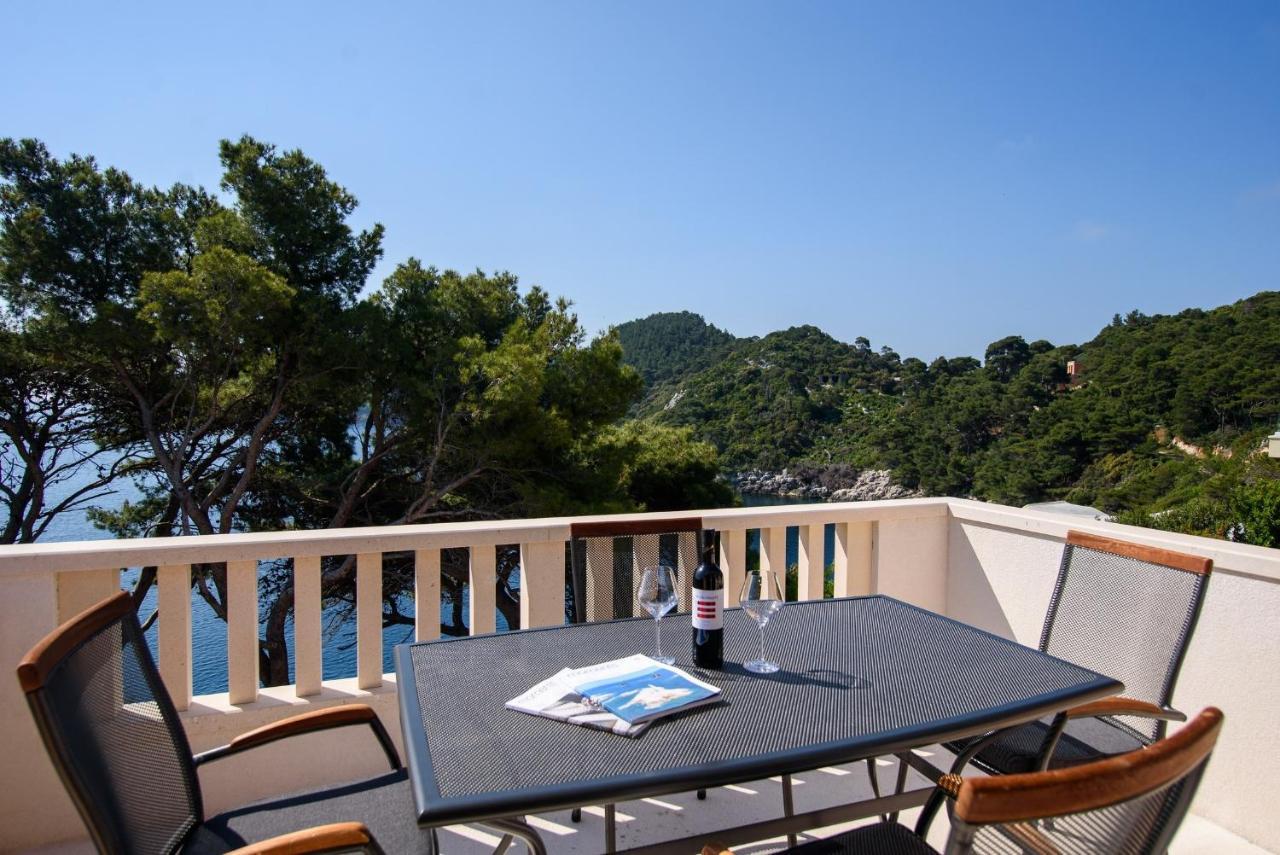 Stermasi Apartments Saplunara Exterior photo